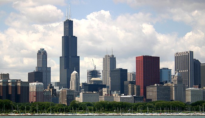Chicago, Illinois, é a maior cidade do Meio Oeste, e a terceira maior cidade naton