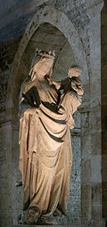 Posąg Madonny z Dzieciątkiem, opactwo Fontenay, Burgundia.