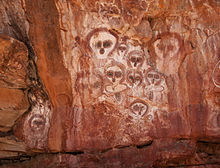Aboriginal foto's bekend als Wandjina in de Wunnumurra Gorge, Barnett River, Kimberley, West-Australië.