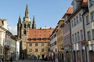Martin-Luther-Platz with view of St. Gumbertus, town hall, Margrave-Georg-Fountain and town hall