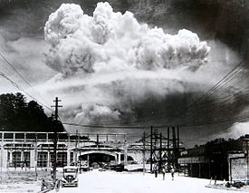 De paddestoelwolk van de atoombom boven Nagasaki op 9 augustus 1945