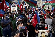 Den 27. september brød en væbnet konflikt mellem Armenien og Aserbajdsjan ud, og der er indført udgangsforbud  