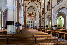 Interiør af basilikaen  