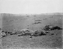 Soldați ai Uniunii morți la Gettysburg, fotografiat de Timothy H. O'Sullivan, 5-6 iulie 1863  