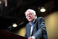 Sanders în campanie electorală în Phoenix, Arizona, în iulie 2015  