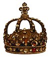 De kroon van koning Lodewijk XV van Frankrijk. Kronen zijn een populair symbool van het ambt van een vorst  