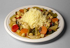 Couscous met groenten en kikkererwten  