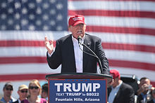 Trump během kampaně ve Fountain Hills, Arizona, březen 2016