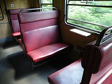 Konstläder som används för sätena i ett tåg.  