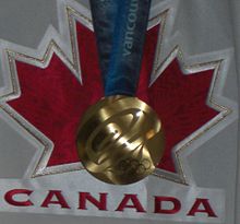 Close-up van Staal's gouden medaille van de Olympische Winterspelen 2010