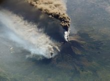 Erupcia Etny v roku 2002, fotografovaná z ISS