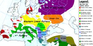 Mapa evropského neolitu v období 4500-4000 př. n. l., na které je jasně žlutě a zeleně uprostřed vyznačena kultura s lineární keramikou na území dnešního Německa a České republiky.  