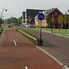 Fietspad lub ścieżka rowerowa jest w Holandii bezpiecznym łącznikiem między budynkami mieszkalnymi.