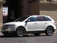 2009 Ford Edge, jossa on valittavissa AWD