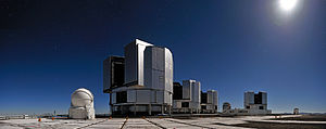 Все четыре телескопа установки VLT работают как единое целое