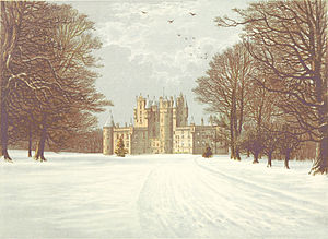 Castelo de Glamis na neve, por volta de 1880.