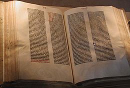 De Gutenberg Bijbel tentoongesteld door de United States Library of Congress , demonstreert gedrukte pagina's als een opslagmedium.