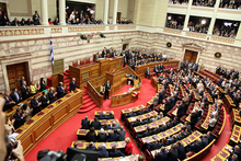 Het Griekse parlement bevindt zich in Athene.  