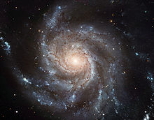 Un esempio di galassia a spirale, la Galassia Girandola (conosciuta anche come Messier 101 o NGC 5457)