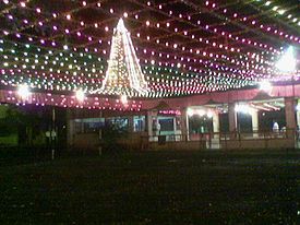 Mandir (Templo) decorado con luces durante el Diwali