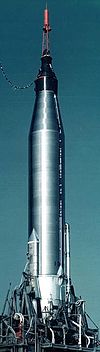 Mercury Atlas 9 raket en ruimtevaartuig op lanceerbasis 14 in Cape Canaveral, FL in 1963.  