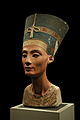 Nefertiti buste met eyeliner