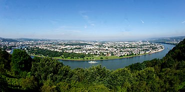 Panorama of Koblenz with the districts of Kesselheim, Lützel and Neuendorf, on the right the Rhine, on the left the Moselle