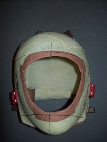 Mask for optimal positioning of the head during irradiation