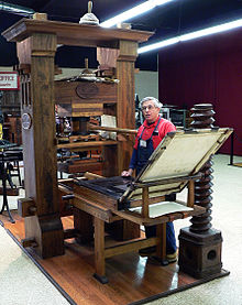 Réplica da imprensa de Gutenberg no Museu Internacional da Impressão em Carson, Califórnia