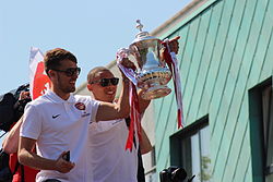 Ramsey met de FA Cup trofee