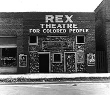 Eriytetty elokuvateatteri Mississippissä (1937).  