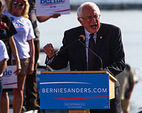 Sanders bij de aftrap van zijn presidentiële campagne in Burlington, Vermont, mei 2015  