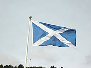 Skotlands flag med korset af Sankt Andreas, hvis festdag er den 30. november.  