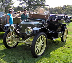 Um modelo Stanley Steamer de 1912