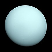 Planeta Uranus, fotografiată de Voyager 2 pe 24 ianuarie 1986.  